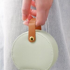 Elegant Green Round Traveling Jewelry Case